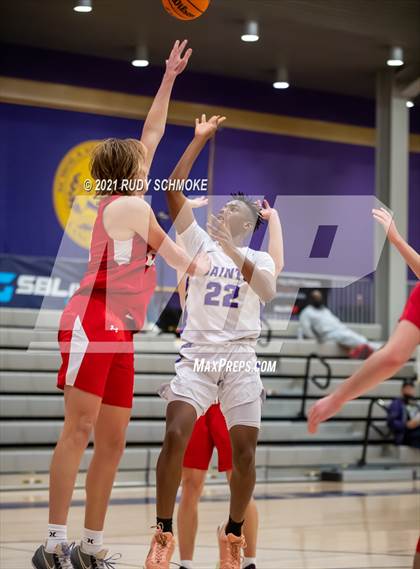 Thumbnail 1 in Cathedral Catholic vs. Notre Dame Prep (Torrey Pines Holiday Classic) photogallery.