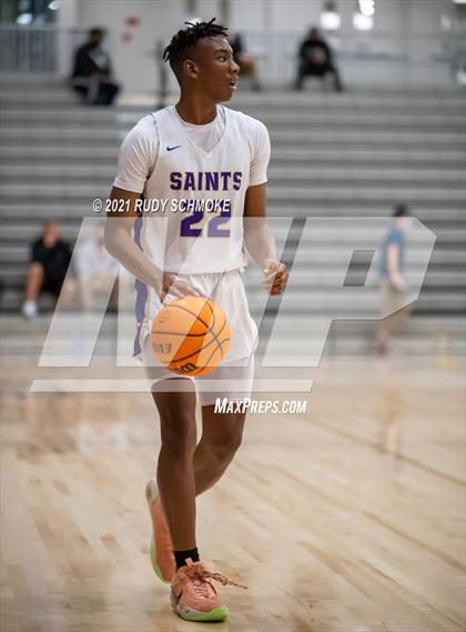 Thumbnail 2 in Cathedral Catholic vs. Notre Dame Prep (Torrey Pines Holiday Classic) photogallery.