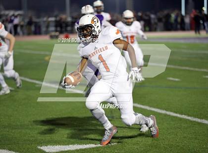 Thumbnail 3 in Lake Braddock vs. Hayfield (VHSL Region 6A North 2nd Round) photogallery.