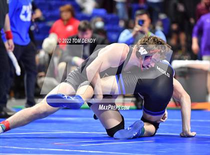 Thumbnail 2 in UIL State Championships - 5A 182lb Final photogallery.