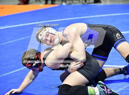 Thumbnail 2 in UIL State Championships - 5A 182lb Final photogallery.