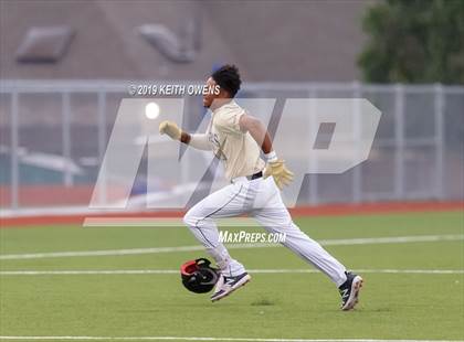 Thumbnail 2 in Mansfield vs. Hebron Game 2 (UIL 6A Area Playoff) photogallery.