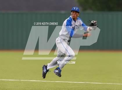 Thumbnail 2 in Mansfield vs. Hebron Game 2 (UIL 6A Area Playoff) photogallery.