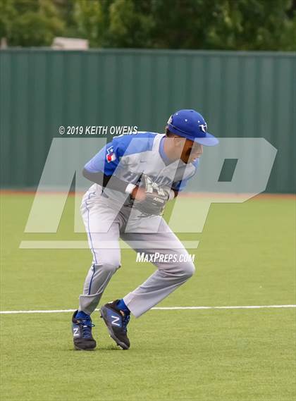 Thumbnail 1 in Mansfield vs. Hebron Game 2 (UIL 6A Area Playoff) photogallery.