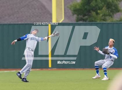 Thumbnail 1 in Mansfield vs. Hebron Game 2 (UIL 6A Area Playoff) photogallery.