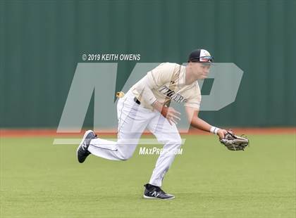 Thumbnail 3 in Mansfield vs. Hebron Game 2 (UIL 6A Area Playoff) photogallery.