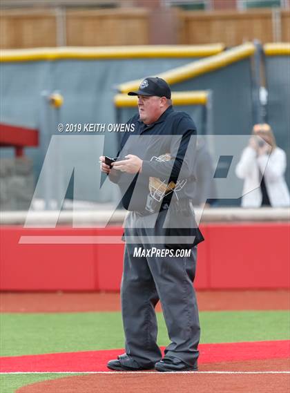 Thumbnail 2 in Mansfield vs. Hebron Game 2 (UIL 6A Area Playoff) photogallery.