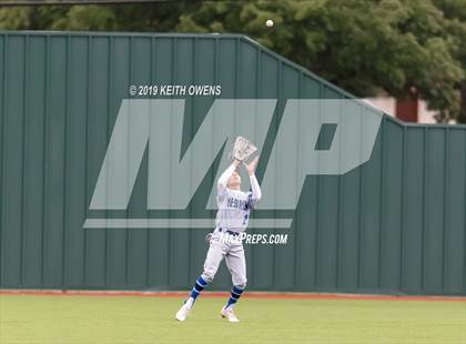 Thumbnail 3 in Mansfield vs. Hebron Game 2 (UIL 6A Area Playoff) photogallery.