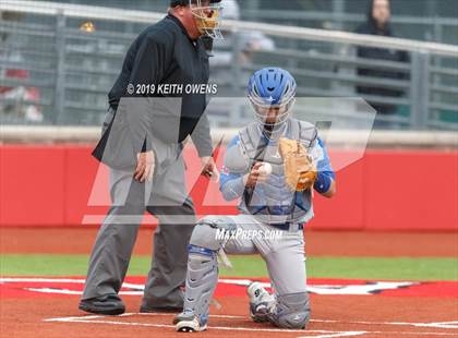 Thumbnail 1 in Mansfield vs. Hebron Game 2 (UIL 6A Area Playoff) photogallery.