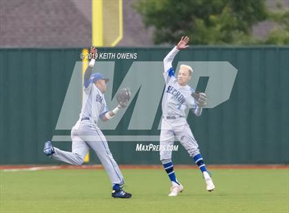Thumbnail 2 in Mansfield vs. Hebron Game 2 (UIL 6A Area Playoff) photogallery.