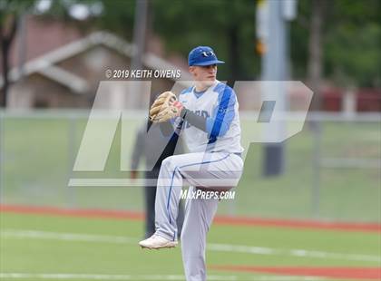 Thumbnail 1 in Mansfield vs. Hebron Game 2 (UIL 6A Area Playoff) photogallery.