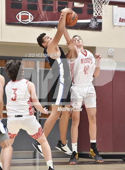 Thumbnail 1 in Mount Si vs. Catalina Foothills (Rancho Mirage Holiday Invitational) photogallery.