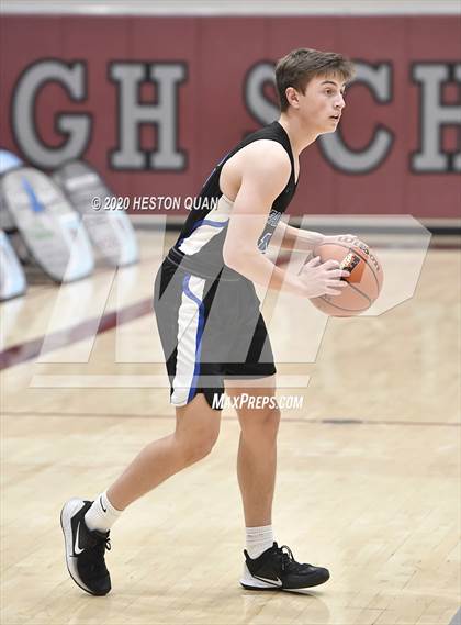 Thumbnail 2 in Mount Si vs. Catalina Foothills (Rancho Mirage Holiday Invitational) photogallery.