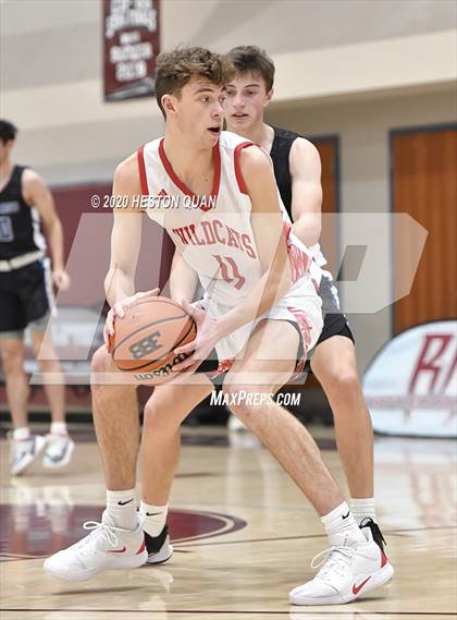 Thumbnail 3 in Mount Si vs. Catalina Foothills (Rancho Mirage Holiday Invitational) photogallery.