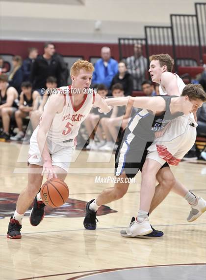 Thumbnail 2 in Mount Si vs. Catalina Foothills (Rancho Mirage Holiday Invitational) photogallery.