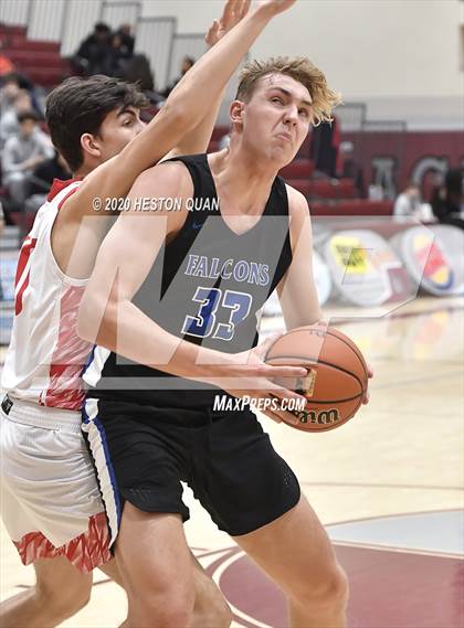 Thumbnail 2 in Mount Si vs. Catalina Foothills (Rancho Mirage Holiday Invitational) photogallery.