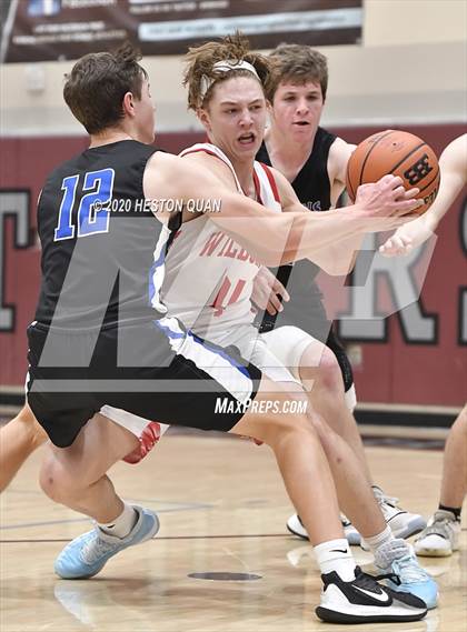 Thumbnail 2 in Mount Si vs. Catalina Foothills (Rancho Mirage Holiday Invitational) photogallery.