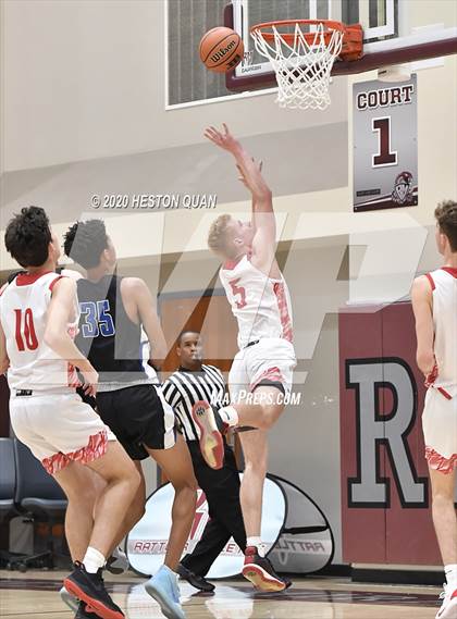 Thumbnail 3 in Mount Si vs. Catalina Foothills (Rancho Mirage Holiday Invitational) photogallery.