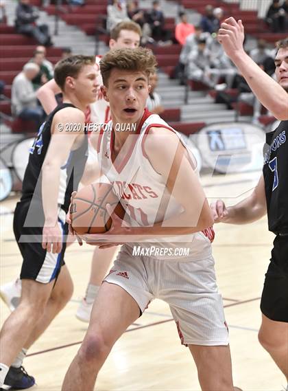Thumbnail 2 in Mount Si vs. Catalina Foothills (Rancho Mirage Holiday Invitational) photogallery.