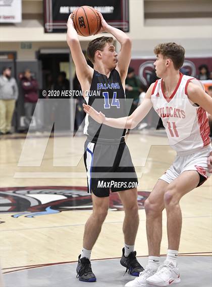 Thumbnail 2 in Mount Si vs. Catalina Foothills (Rancho Mirage Holiday Invitational) photogallery.