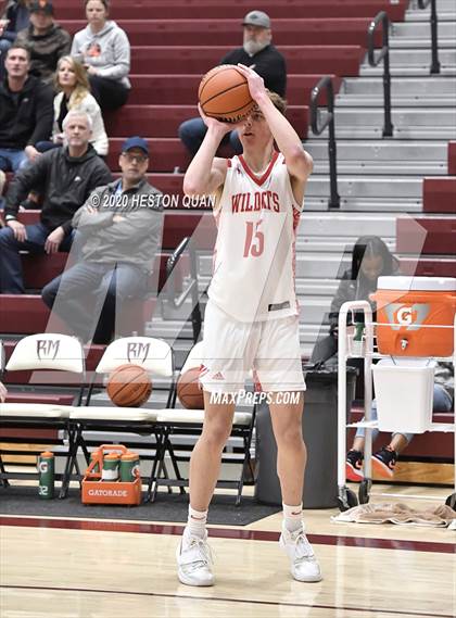 Thumbnail 2 in Mount Si vs. Catalina Foothills (Rancho Mirage Holiday Invitational) photogallery.