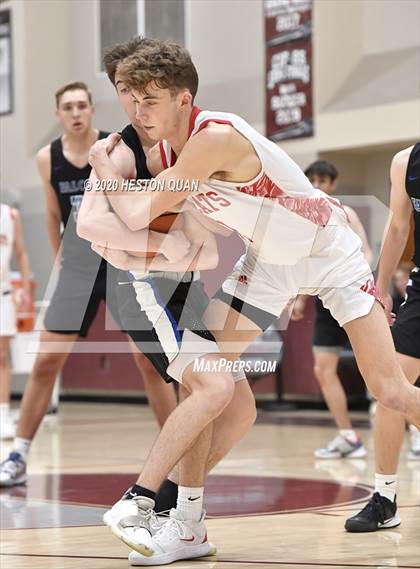 Thumbnail 1 in Mount Si vs. Catalina Foothills (Rancho Mirage Holiday Invitational) photogallery.