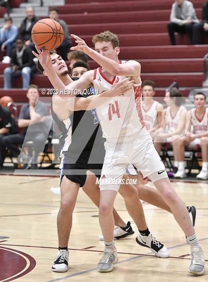 Thumbnail 1 in Mount Si vs. Catalina Foothills (Rancho Mirage Holiday Invitational) photogallery.