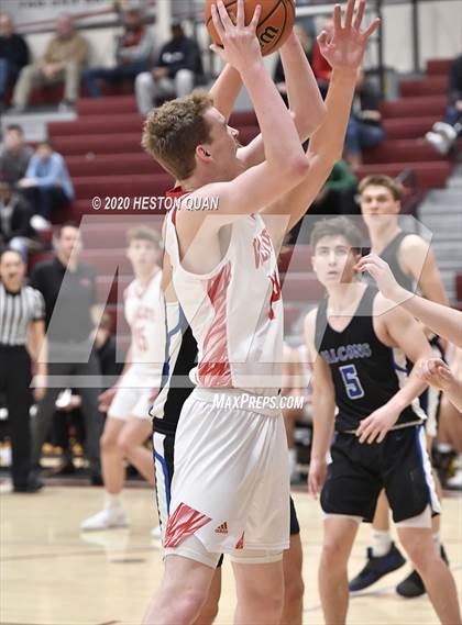 Thumbnail 3 in Mount Si vs. Catalina Foothills (Rancho Mirage Holiday Invitational) photogallery.