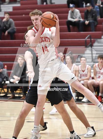 Thumbnail 3 in Mount Si vs. Catalina Foothills (Rancho Mirage Holiday Invitational) photogallery.