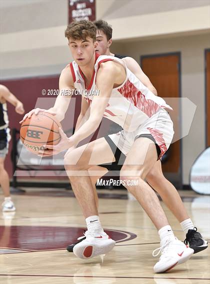 Thumbnail 2 in Mount Si vs. Catalina Foothills (Rancho Mirage Holiday Invitational) photogallery.