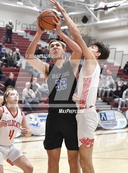 Thumbnail 2 in Mount Si vs. Catalina Foothills (Rancho Mirage Holiday Invitational) photogallery.