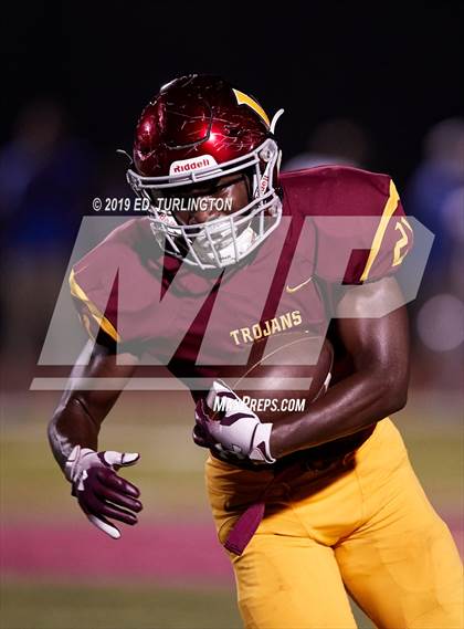 Thumbnail 1 in Walton @ Lassiter photogallery.