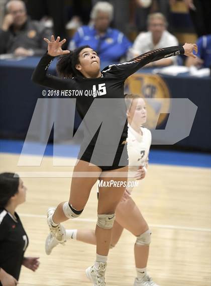 Thumbnail 3 in Central vs Mater Dei (CIF State Open Division Final) photogallery.