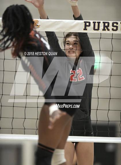 Thumbnail 2 in Central vs Mater Dei (CIF State Open Division Final) photogallery.