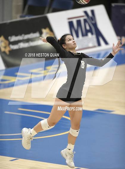 Thumbnail 2 in Central vs Mater Dei (CIF State Open Division Final) photogallery.