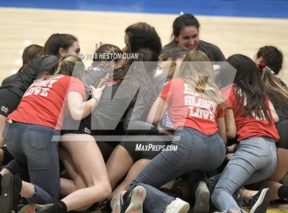 Thumbnail 2 in Central vs Mater Dei (CIF State Open Division Final) photogallery.