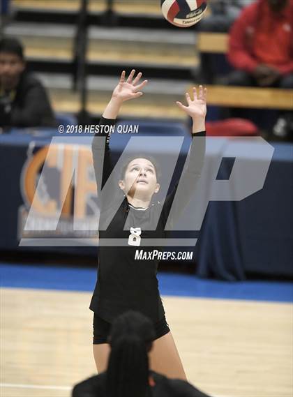 Thumbnail 3 in Central vs Mater Dei (CIF State Open Division Final) photogallery.
