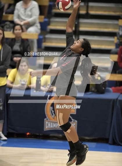 Thumbnail 3 in Central vs Mater Dei (CIF State Open Division Final) photogallery.