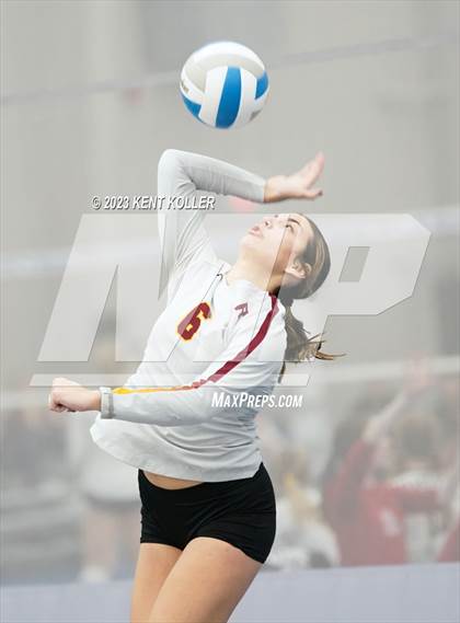 Thumbnail 2 in Lake Fenton vs. Riverview (Beast of the East) photogallery.