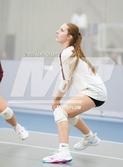 Thumbnail 2 in Lake Fenton vs. Riverview (Beast of the East) photogallery.