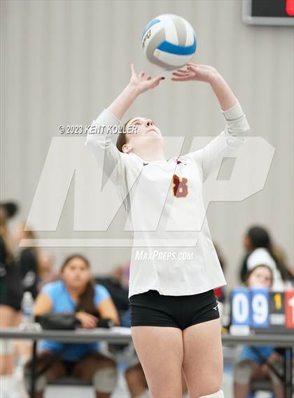 Thumbnail 3 in Lake Fenton vs. Riverview (Beast of the East) photogallery.