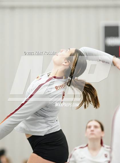 Thumbnail 1 in Lake Fenton vs. Riverview (Beast of the East) photogallery.