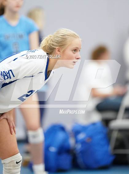 Thumbnail 3 in Lake Fenton vs. Riverview (Beast of the East) photogallery.