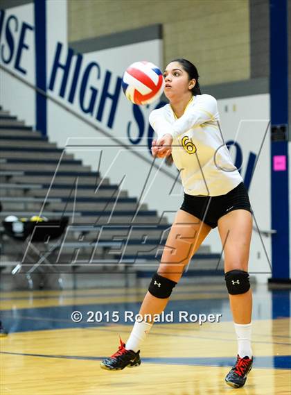 Thumbnail 2 in Sachse vs. Garland photogallery.