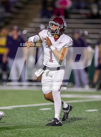 Thumbnail 2 in Hereford vs Stephenville (UIL Football 4A D1 Area) photogallery.