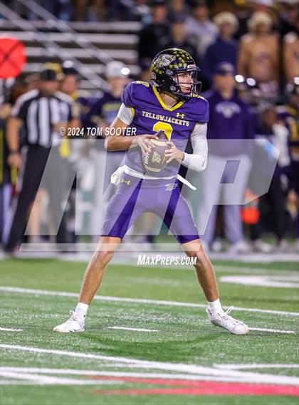 Thumbnail 2 in Hereford vs Stephenville (UIL Football 4A D1 Area) photogallery.