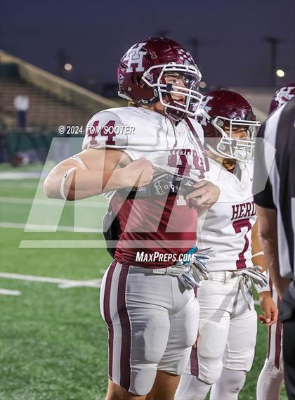 Thumbnail 1 in Hereford vs Stephenville (UIL Football 4A D1 Area) photogallery.