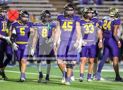 Thumbnail 3 in Hereford vs Stephenville (UIL Football 4A D1 Area) photogallery.