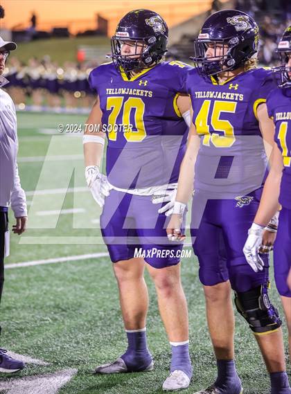 Thumbnail 3 in Hereford vs Stephenville (UIL Football 4A D1 Area) photogallery.