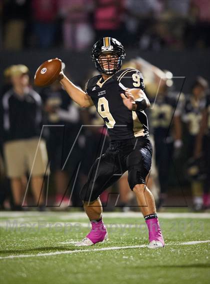 Thumbnail 3 in Pope @ Sprayberry photogallery.